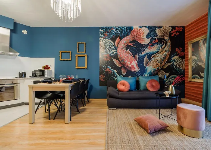 Chic Downtown Getaway